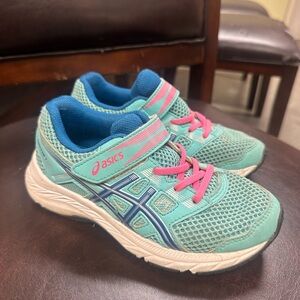 Asics Green and Pink Sneakers with Mesh Upper and Cushioned Midsole